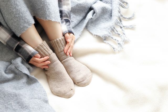 冬の靴下と足元