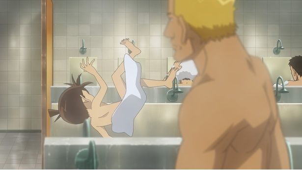 銭湯にやって来て転倒し気を失ってしまったコナン(「江戸川コナン失踪事件 史上最悪の二日間」) [c]青山剛昌／小学館・読売テレビ・TMS 2014