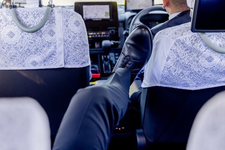 タクシー乗車時に運転手に暴行し、けがを負わせた場合の刑罰は？（画像はイメージ）