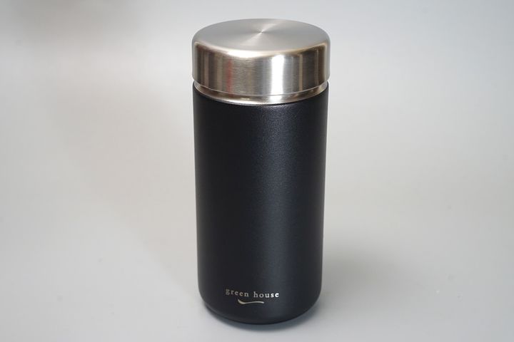 平日は水筒として活躍することがいちばん多いですが、夢があるのがいい。