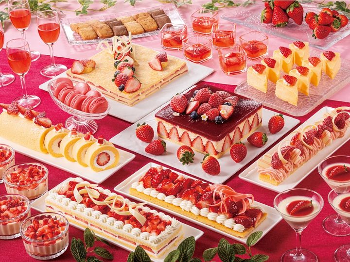 東京ベイ舞浜ホテル ファーストリゾート「オールデイダイニング カリフォルニア」ストロベリースイーツビュッフェ