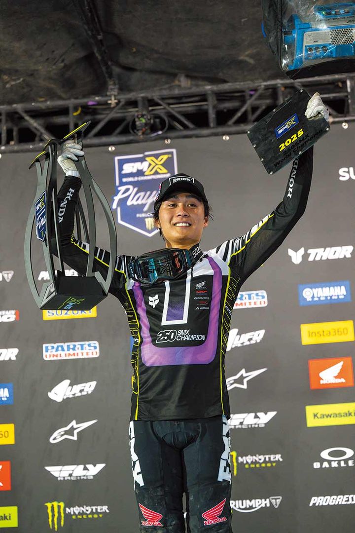 日本人初のSMXワールドチャンピオン下田 丈 凱旋トークショー＆メディアスクラム in ベルサール秋葉原