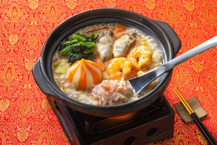 「海鮮麻辣鍋」