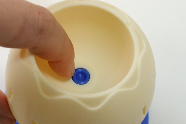 ダイソーのペンギンゲームの卵