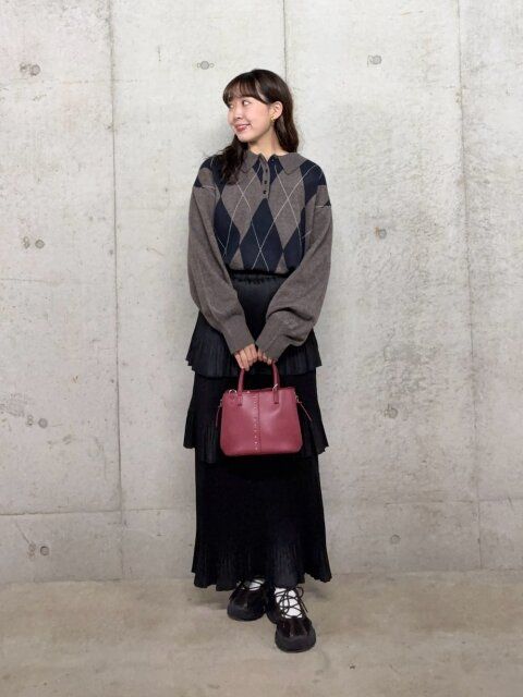 2025冬大人女性おすすめポロニットガーリーコーデ