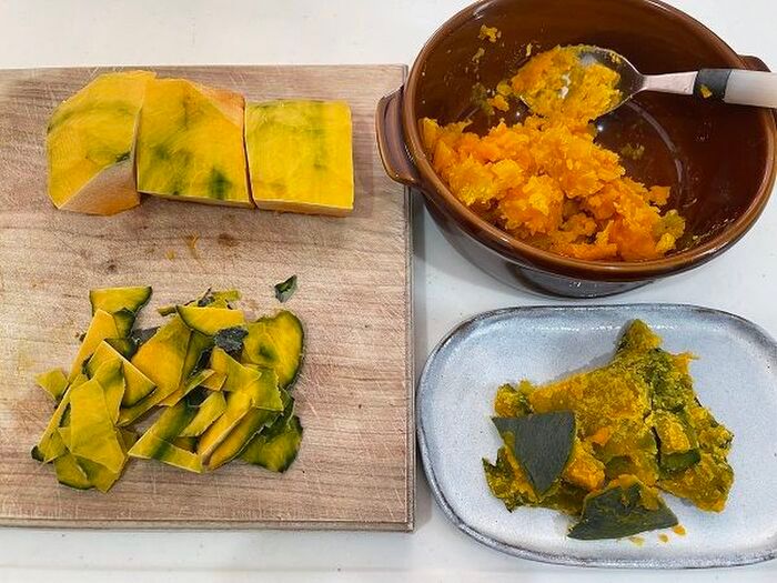 『かぼちゃの皮むき』もう包丁いらない！スプーンで「ツルッ」と剥ける感動ワザがあるんです♡