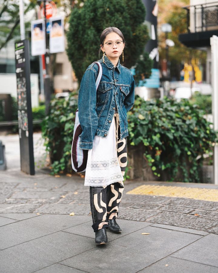 “黒ブーツ”の最旬スタイル5選。冬の装いをクールに引き締めて【TOKYO SNAP】