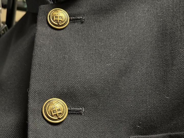 逆転合格を経て、晴れて袖を通した、南高附属中学の学ラン