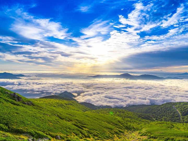 All About ニュース編集部が全国250人を対象に実施した絶景スポットに関するアンケートの調査結果から、絶景だと思う「日本の高原」ランキングを発表！ 2位「乗鞍高原（長野県）」を抑えた1位は？