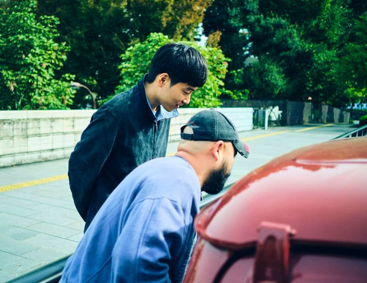 ジャルジャル後藤淳平の「欧州旧車」愛がすごすぎた！服部昌孝も驚く“洗練されたセンス”の正体と、3台維持を貫く独自の美学