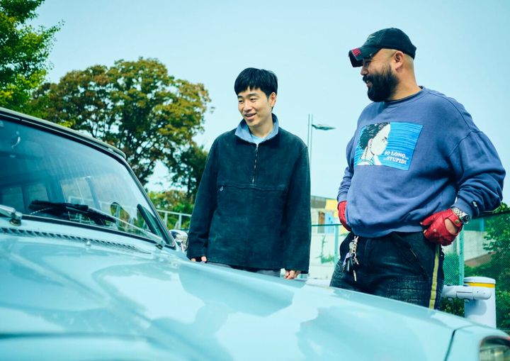 ジャルジャル後藤淳平の「欧州旧車」愛がすごすぎた！服部昌孝も驚く“洗練されたセンス”の正体と、3台維持を貫く独自の美学