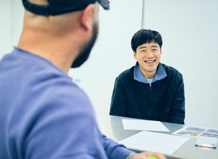 ジャルジャル後藤淳平の「欧州旧車」愛がすごすぎた！服部昌孝も驚く“洗練されたセンス”の正体と、3台維持を貫く独自の美学