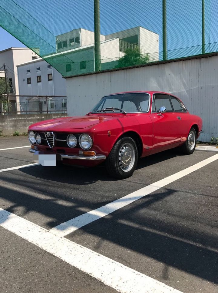 ジャルジャル後藤淳平の「欧州旧車」愛がすごすぎた！服部昌孝も驚く“洗練されたセンス”の正体と、3台維持を貫く独自の美学