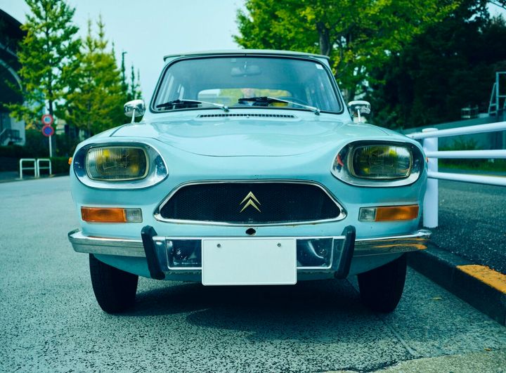 ジャルジャル後藤淳平の「欧州旧車」愛がすごすぎた！服部昌孝も驚く“洗練されたセンス”の正体と、3台維持を貫く独自の美学