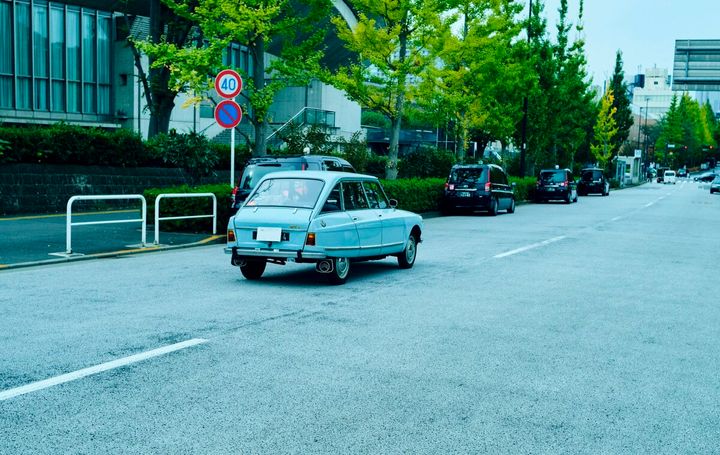 ジャルジャル後藤淳平の「欧州旧車」愛がすごすぎた！服部昌孝も驚く“洗練されたセンス”の正体と、3台維持を貫く独自の美学