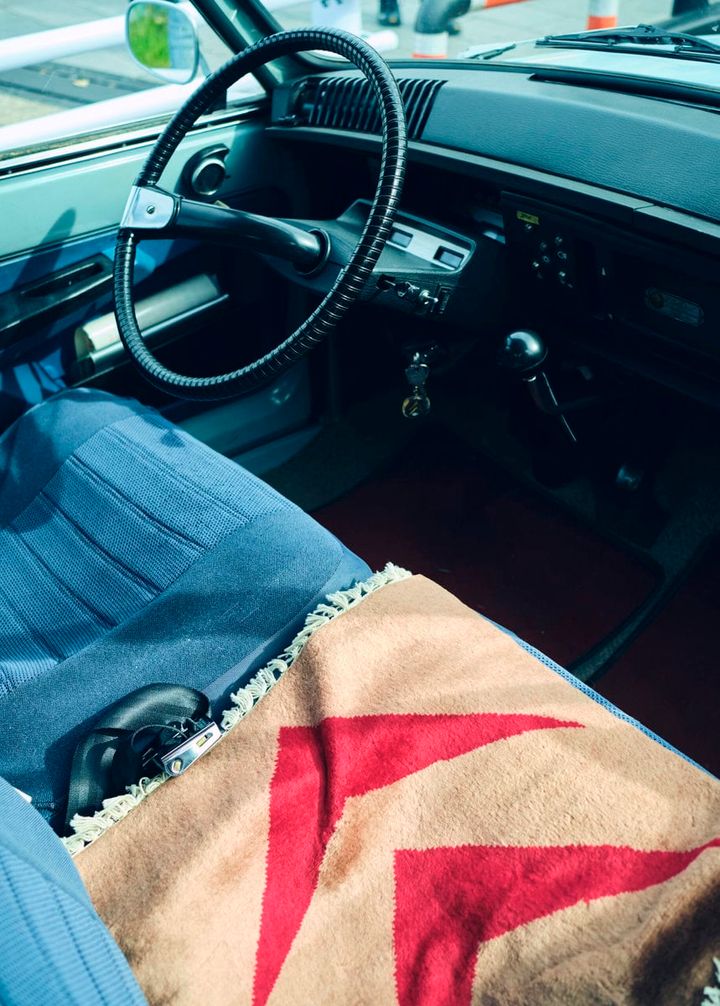 ジャルジャル後藤淳平の「欧州旧車」愛がすごすぎた！服部昌孝も驚く“洗練されたセンス”の正体と、3台維持を貫く独自の美学