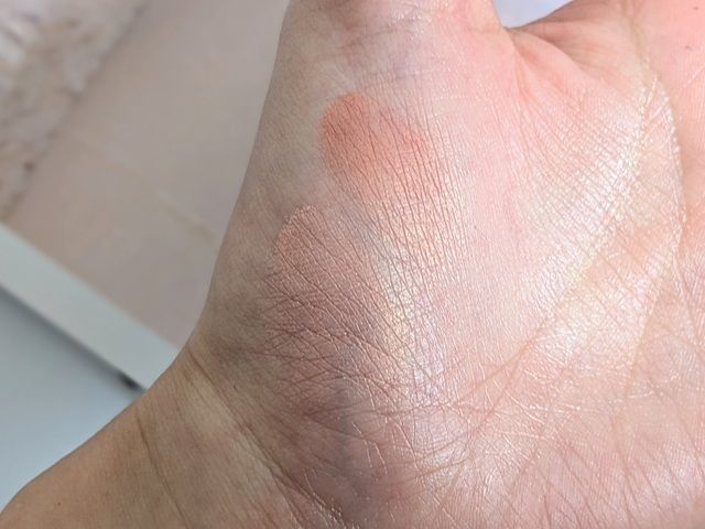 ビオモイスチュアシャドーの写真