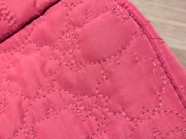 ペコちゃん＆ミルキーフラワーのキルティング柄アップ