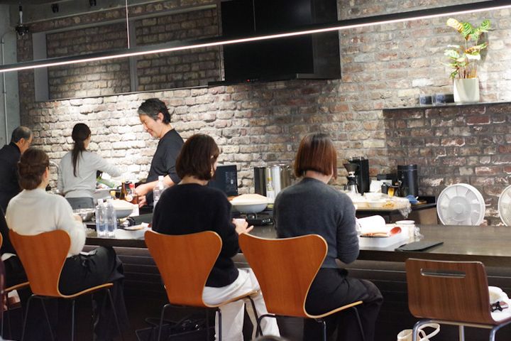 リニューアルのお披露目会として、リニューアル製品を使った手巻き寿司パーティーを開催