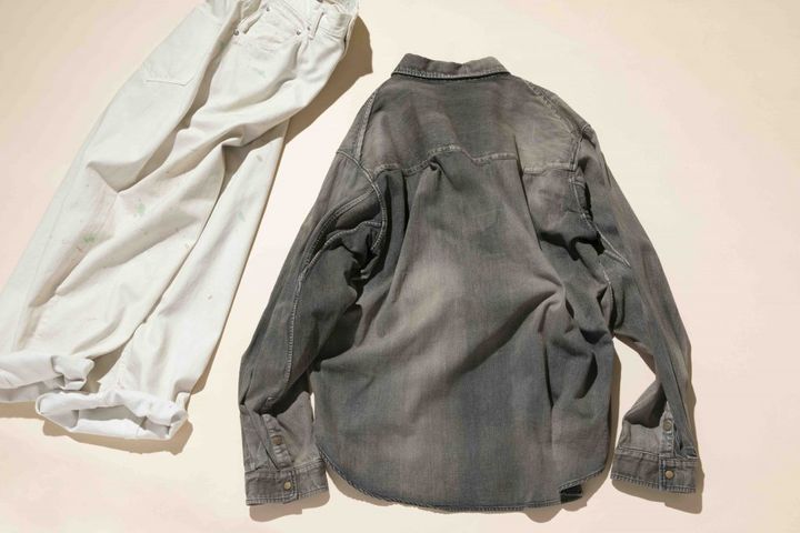 大人のデニム選び。ワードローブに加える特別な相棒【海と空と、デニム まとめ】