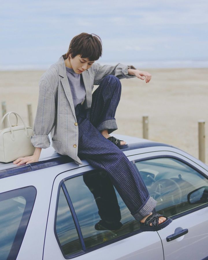 大人のデニム選び。ワードローブに加える特別な相棒【海と空と、デニム まとめ】