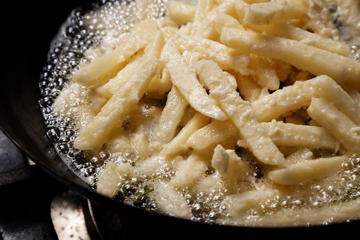 まずは強火！油で半身浴