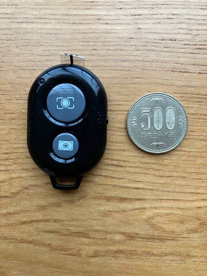 DAISO(ダイソー)：スマートフォンシャッターリモコン