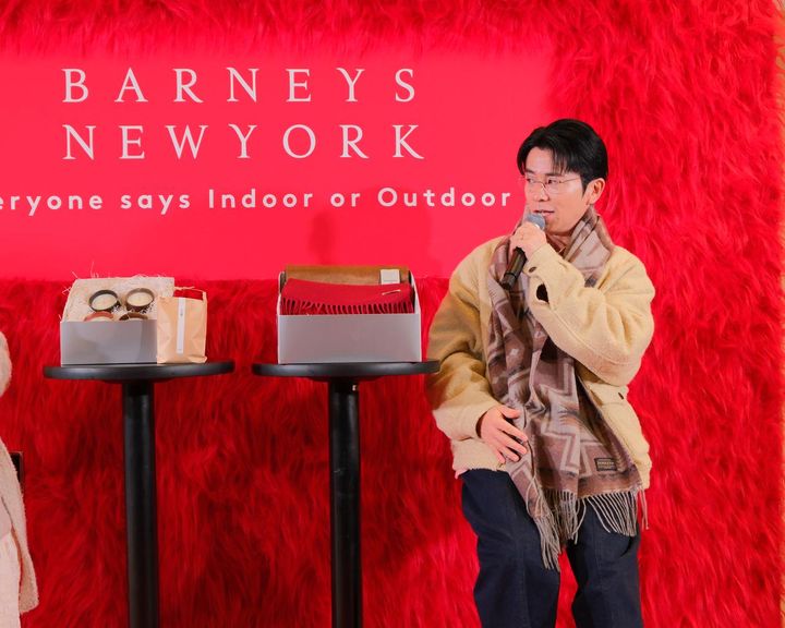 画像: 【BARNEYS NEW YORK】PENDLETON別注カシミヤマフラー￥38,500 www.barneys.co.jp