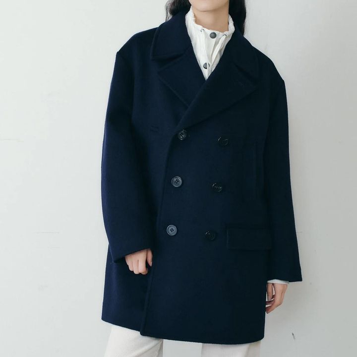 画像: 「OVERSIZED WOOL PEACOAT」￥89,100 出典：シンゾーン