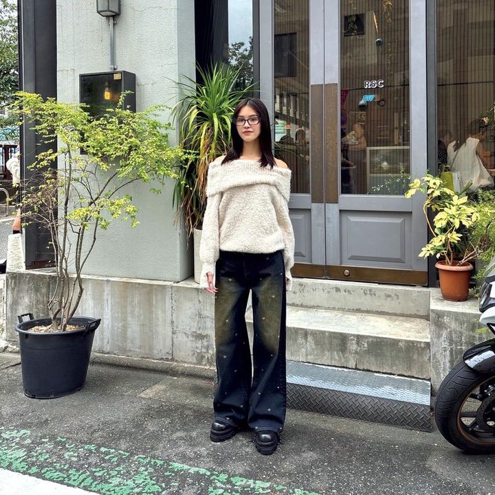 【SNAP】今季らしいタック入りニット♡ 佐藤百華さん