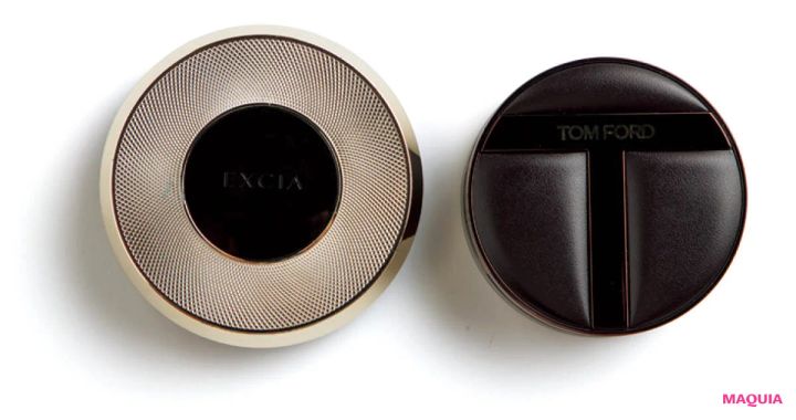 田中みな実のポーチの中身 トムフォードのクッションファンデーション エクシアのフェイスパウダー