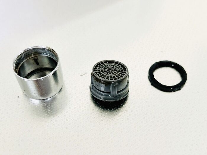 蛇口の裏側、ちゃんと洗ってる？汚れをごっそり落とす簡単お掃除テク！