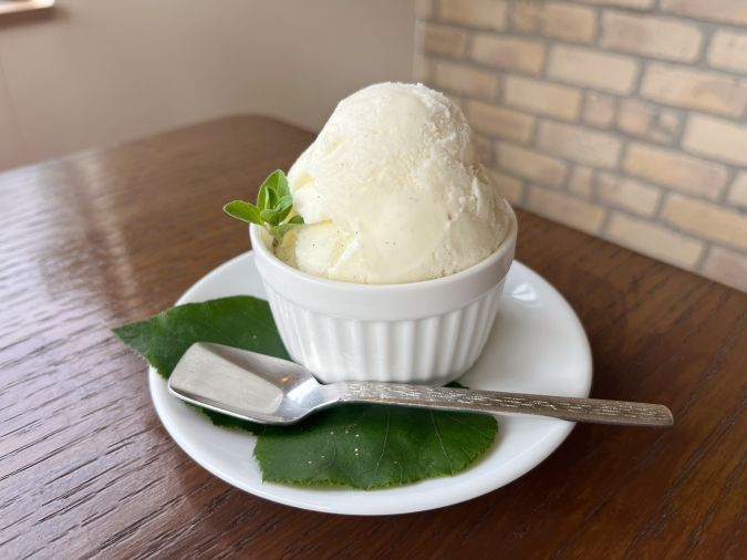 500℃ pizza（ゴヒャクドピザ）バニラジェラート