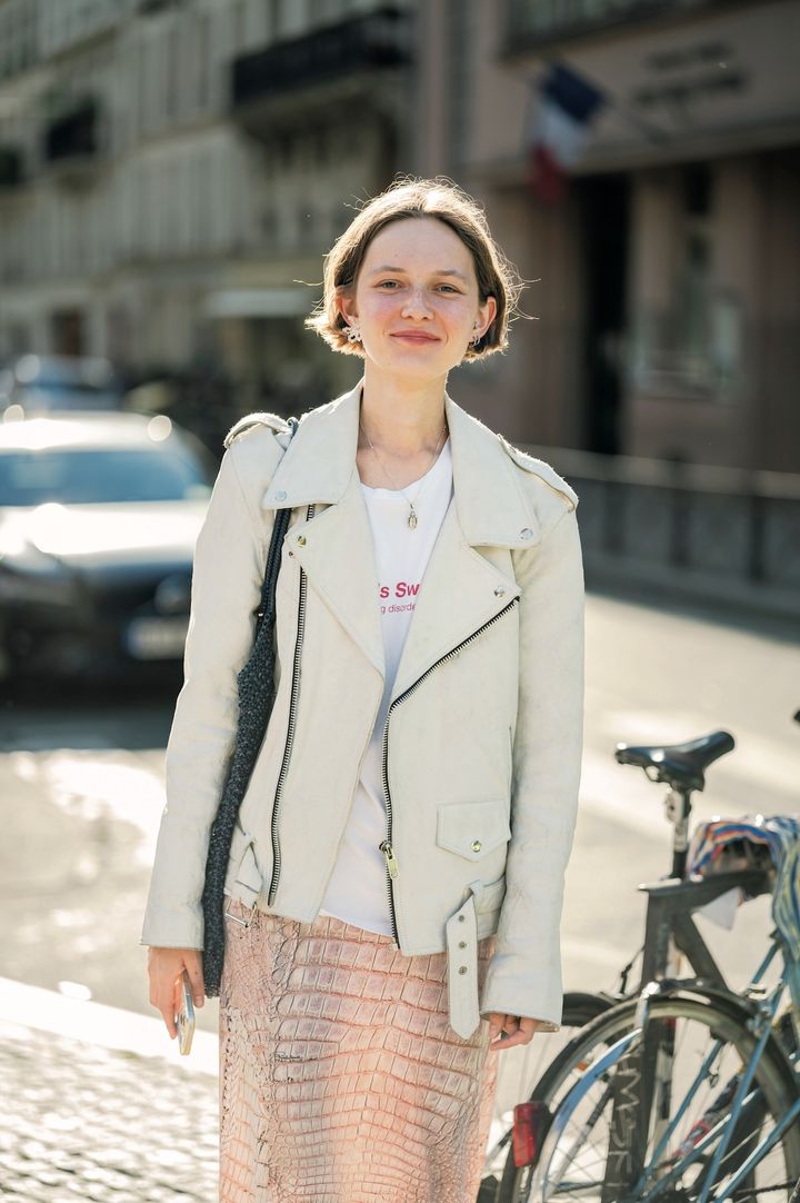 寒い季節に真似したい、モノトーンorワントーンコーデをチェック！【パリジェンヌの一週間コーデ】