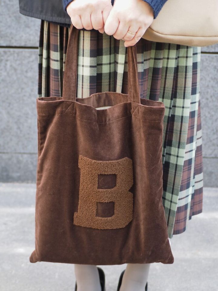 オールドマンズテーラーのバッグ