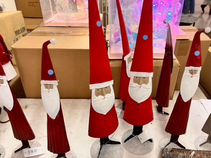 TOC徳の市、おしゃれなサンタさんも