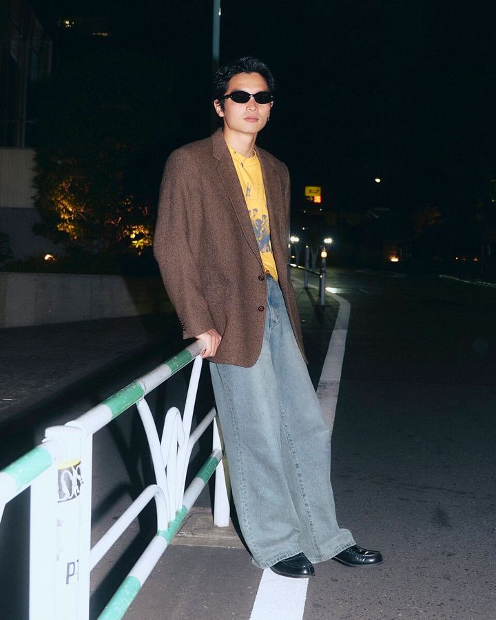 【スナップ】サングラス、インナー選び、デニムパンツ…抜け感あるジャケットスタイル