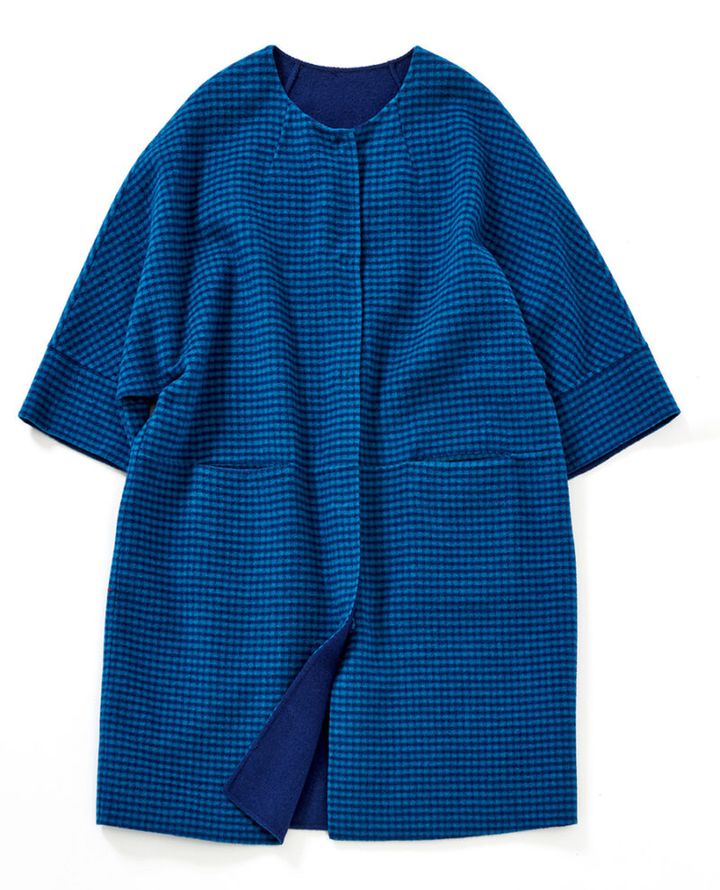 リバーシブルコート¥79,200 ／タバサ（パパス）