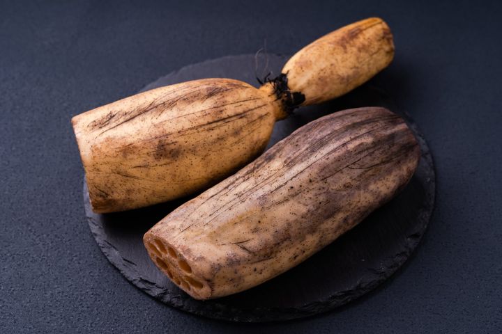 NG②全体的に茶色く変色し、くすんでいる