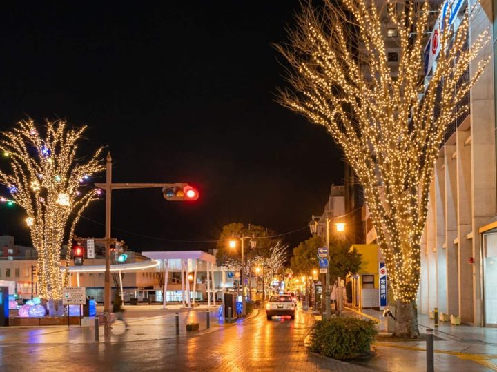 All About ニュース編集部が全国250人を対象に実施した好き＆行ってみたいイルミネーションに関するアンケートの調査結果から、好き＆行ってみたい「福島県のイルミネーション」ランキングを発表！ 2位「光のしずくイルミネーション」を抑えた1位は？