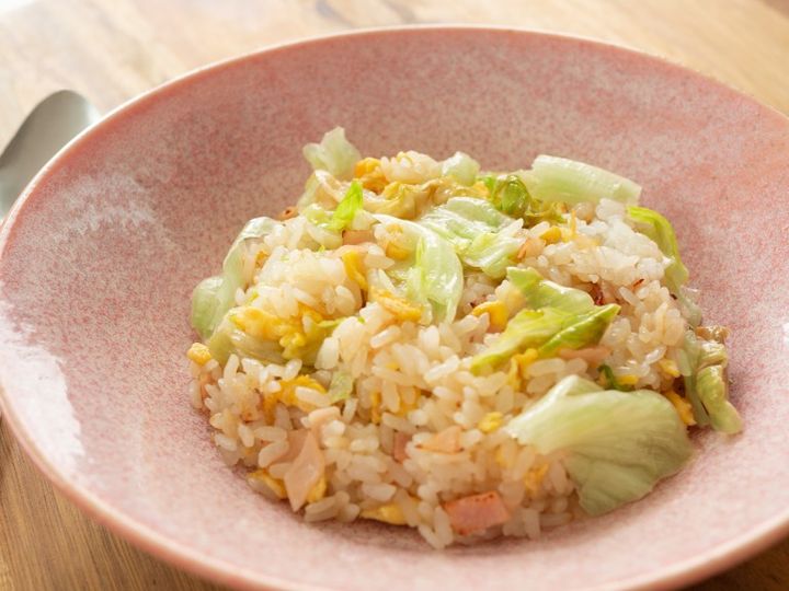 レタスとハムの炒飯(チャーハン)