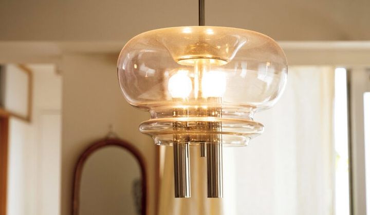 セローテ アンティークスの照明は、ガラスの質感が素敵