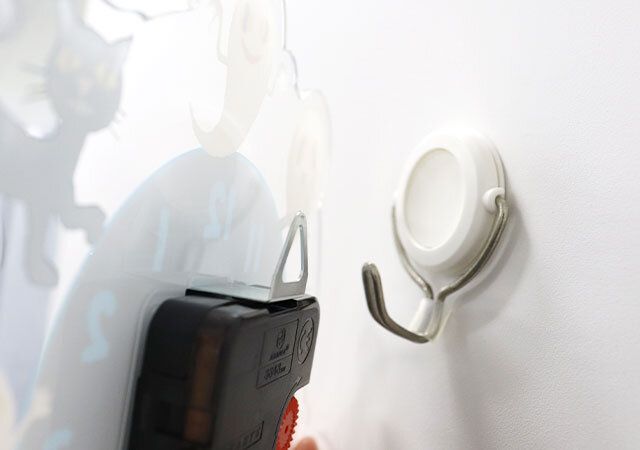 ねないこ だれだ光るアクリル時計超軽量