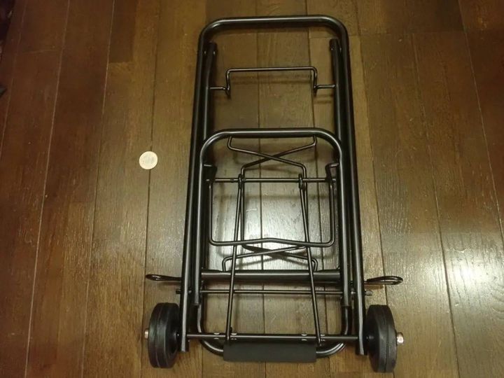 DAISO(ダイソー)：折り畳みキャリー