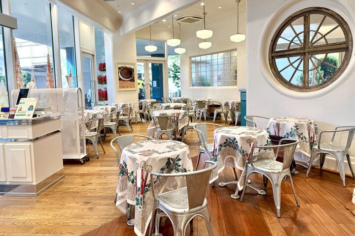 東京ドームシティの「キル フェ ボン」で、クリームたっぷりのフルーツタルトを満喫