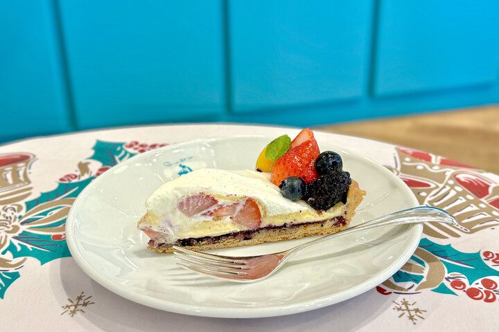 東京ドームシティの「キル フェ ボン」で、クリームたっぷりのフルーツタルトを満喫