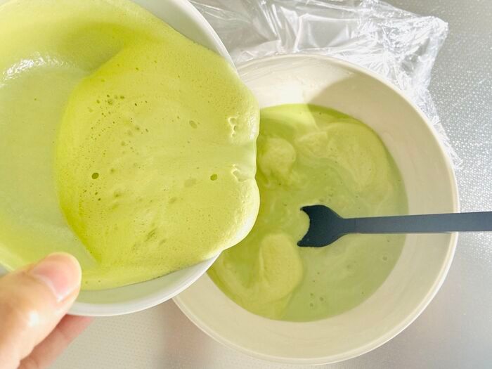 “びよ〜ん”とのびるスーパーカップが誕生！？激ウマ必至の明治公式アレンジに挑戦してみた！