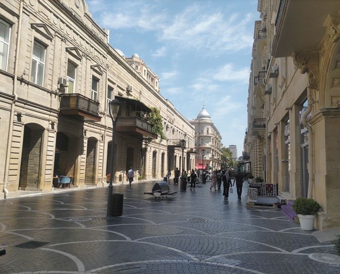 アゼルバイジャンってどんな国？旅人・低橋さんと食べ歩くローカルフード案内【世界思い出旅ごはん おかわり】