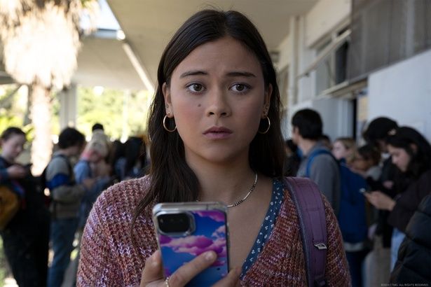 家族の悩みに優しく寄り添い、的確な解決策をくれるのだが… [c]2024 Columbia Pictures Industries, Inc., Blumhouse Productions, LLC and TSG Entertainment II LLC. All Rights Reserved.