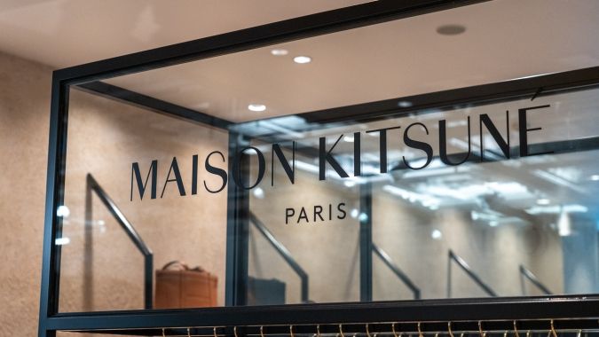 Maison Kitsuné Fukuoka サイン